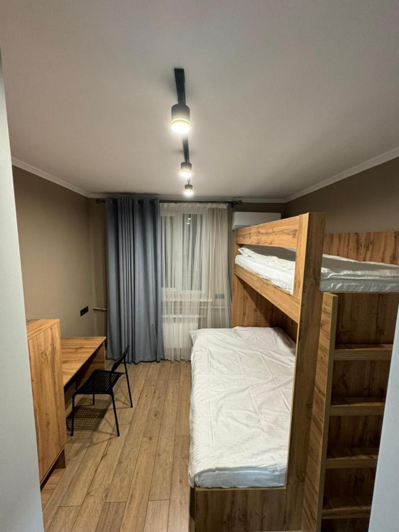 Cozy Hostel Bișkek Exterior foto